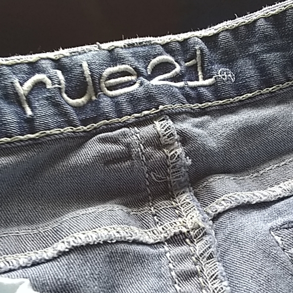 Pants - Picture 2 of 6